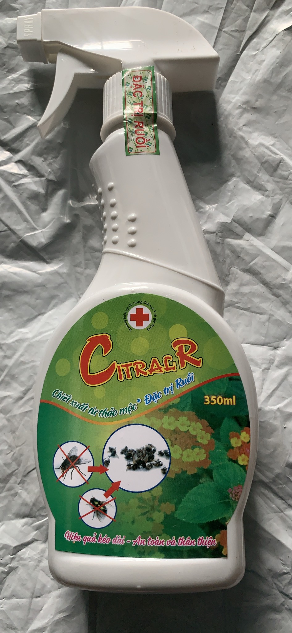 Sản phẩm diệt ruồi từ thảo mộc CitralR chai xịt 350ml