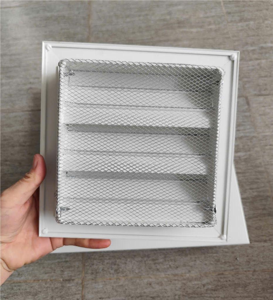 Cửa gió chớp nan Z 300x300mm kèm lưới chắn côn trùng lắp ngoài trời tránh hắt mưa
