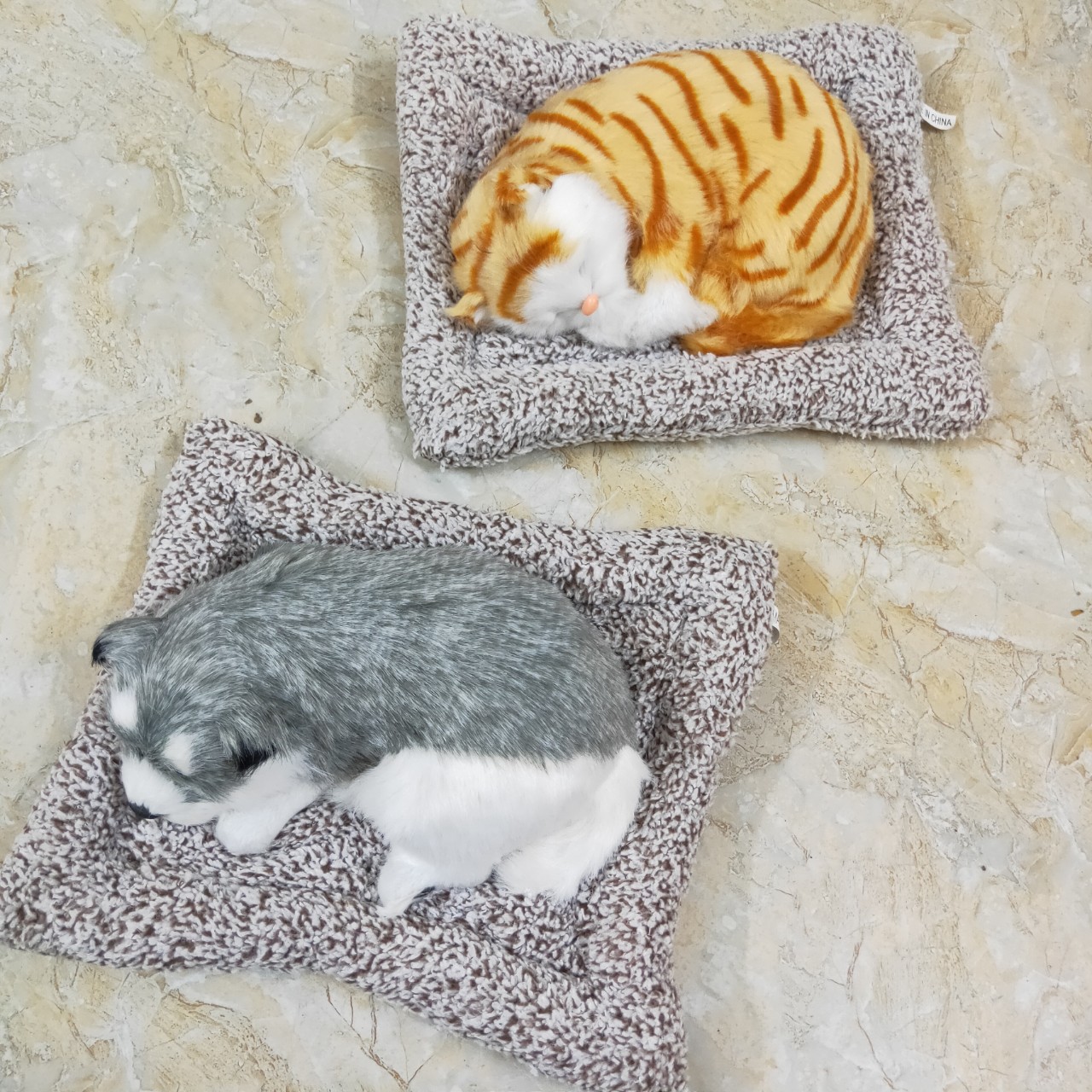 Thú cưng than hoạt tính khử mùi hôi đặt Taplo ô tô hoặc bàn làm việc - Chọn mẫu