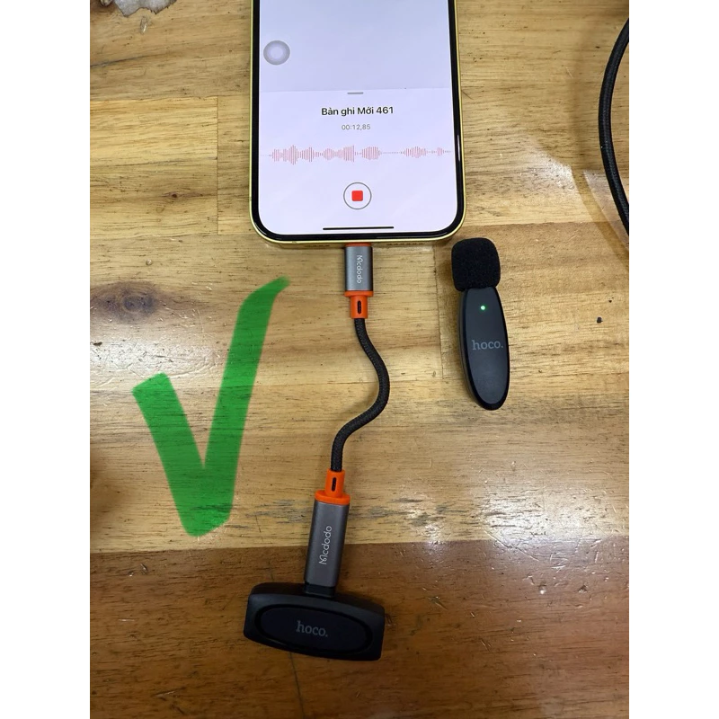 Cáp chuyển đổi âm thanh và cáp sạc (L to C) dùng cho dây sạc, tai nghe Type C và micro thu âm Type C MCdodo CA144 _ hàng chính hãng