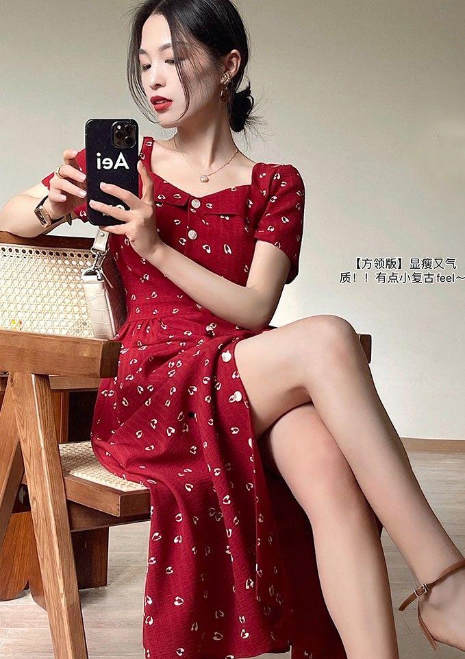 DONGSHOP 2023 mùa hè retro màu đỏ đầm nữ tính trà nghỉ váy cao cấp thắt lưng che thịt hiển thị gầy trung bình dài