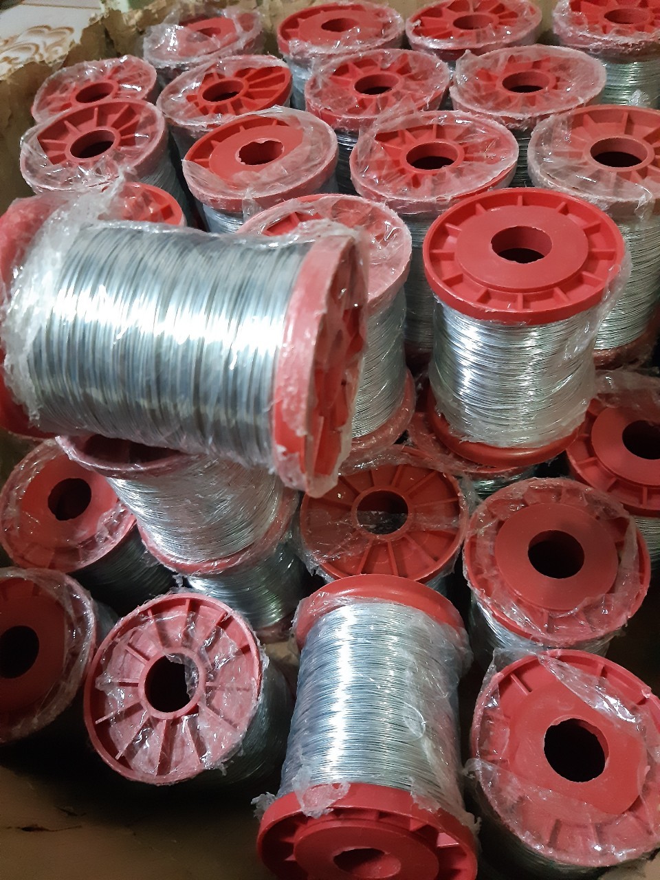 Dây inox căng cầu ong