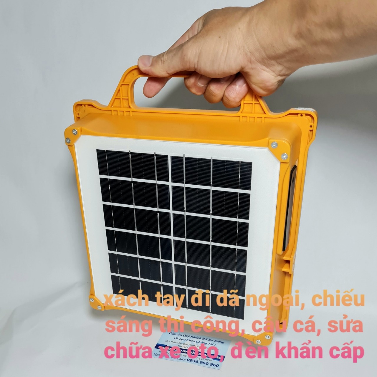 Đèn năng lượng mặt trời đa năng xách tay 100w SOS sạc pin điện thoại Chính Hãng