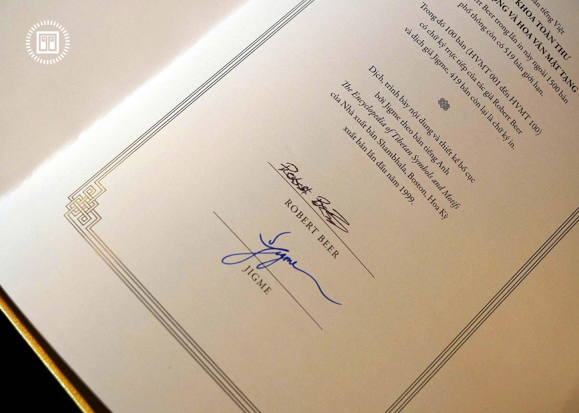 Sách - Bách Khoa Toàn Thư Biểu Tượng Và Hoa Văn Mật Tạng - Ấn Bản Giới Hạn - Bìa Vải - Bản Có Hộp