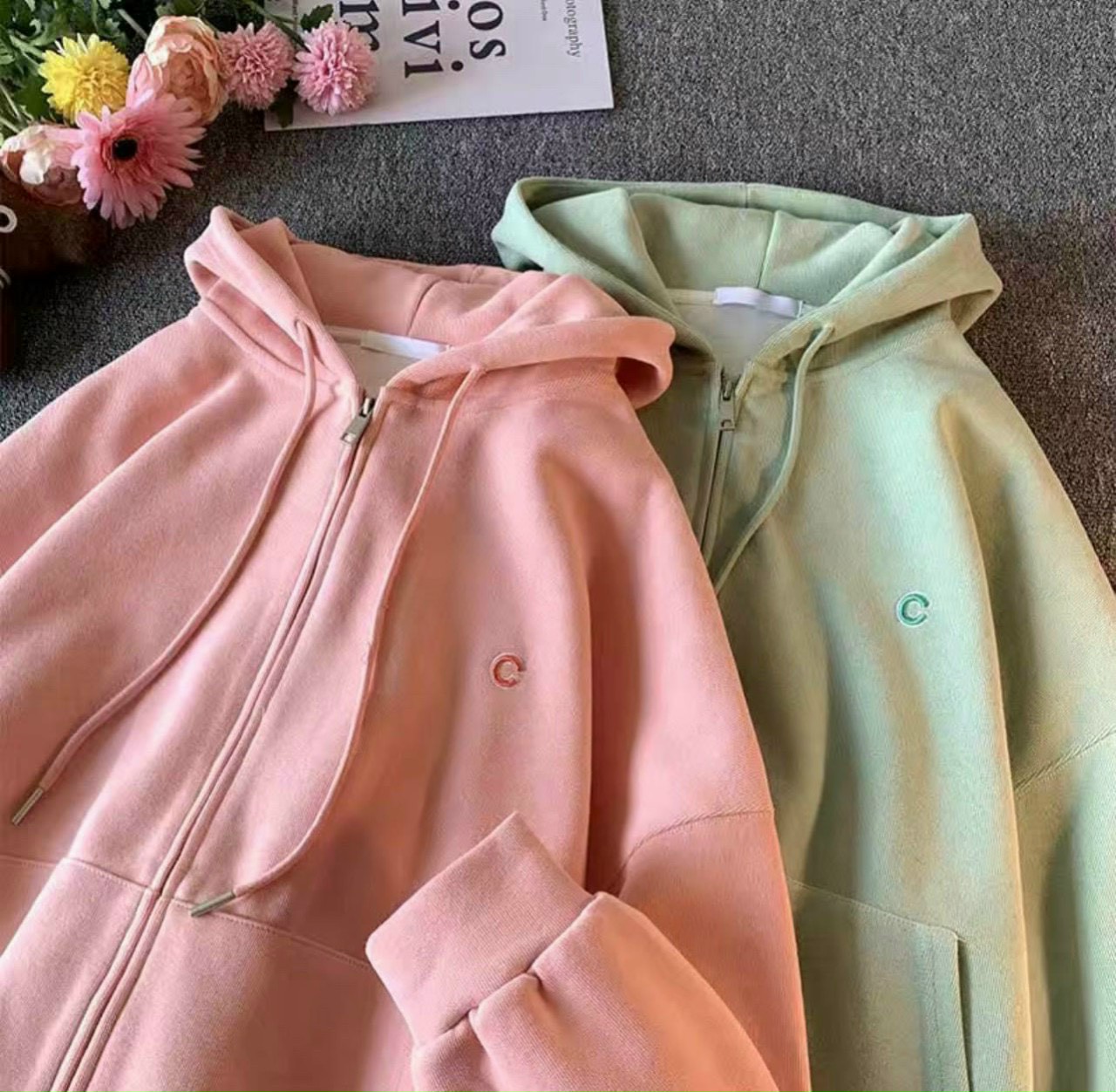 Áo Hoodie nữ zip unisex - khoác nỉ bông Ulzzang, mũ áo 2 lớp, thân 1 lớp có thêu hình chữ C