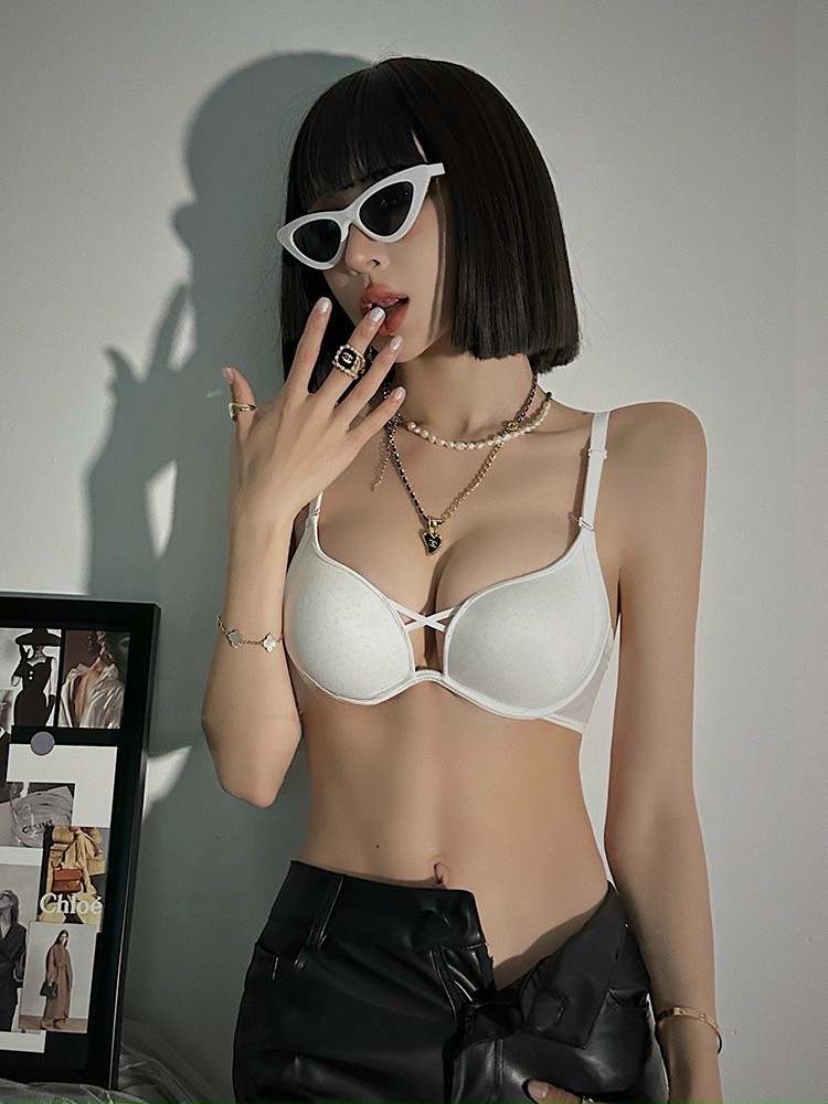 Áo Lót Năng Động Tươi Trẻ - B.Lingerie