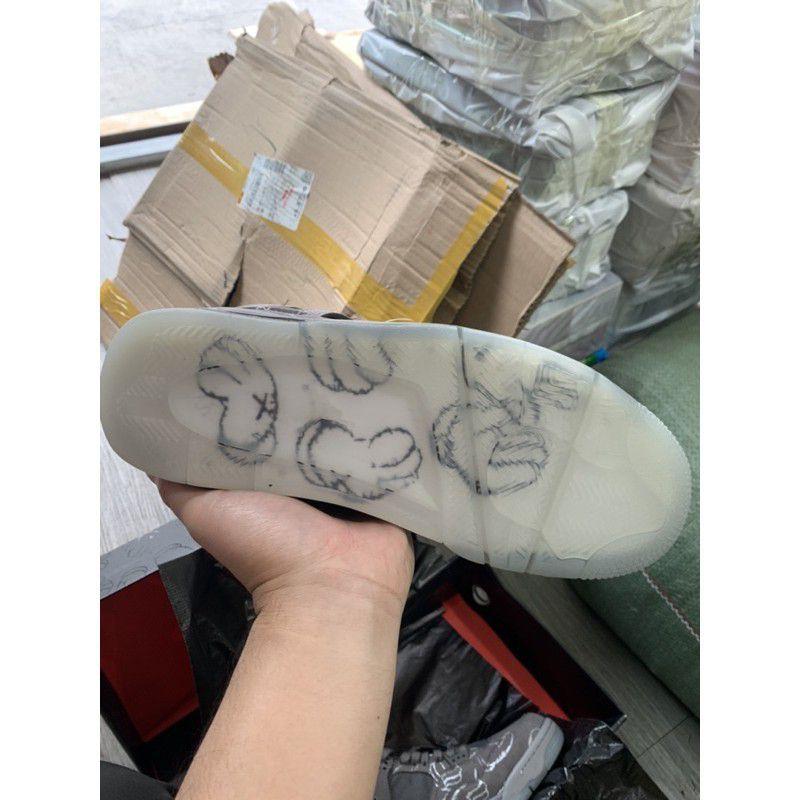 Giày thể thao siêu đẹp