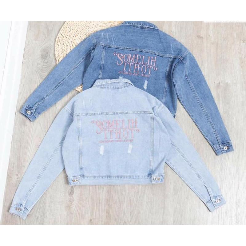 Áo Khoác Jeans Thêu Chữ