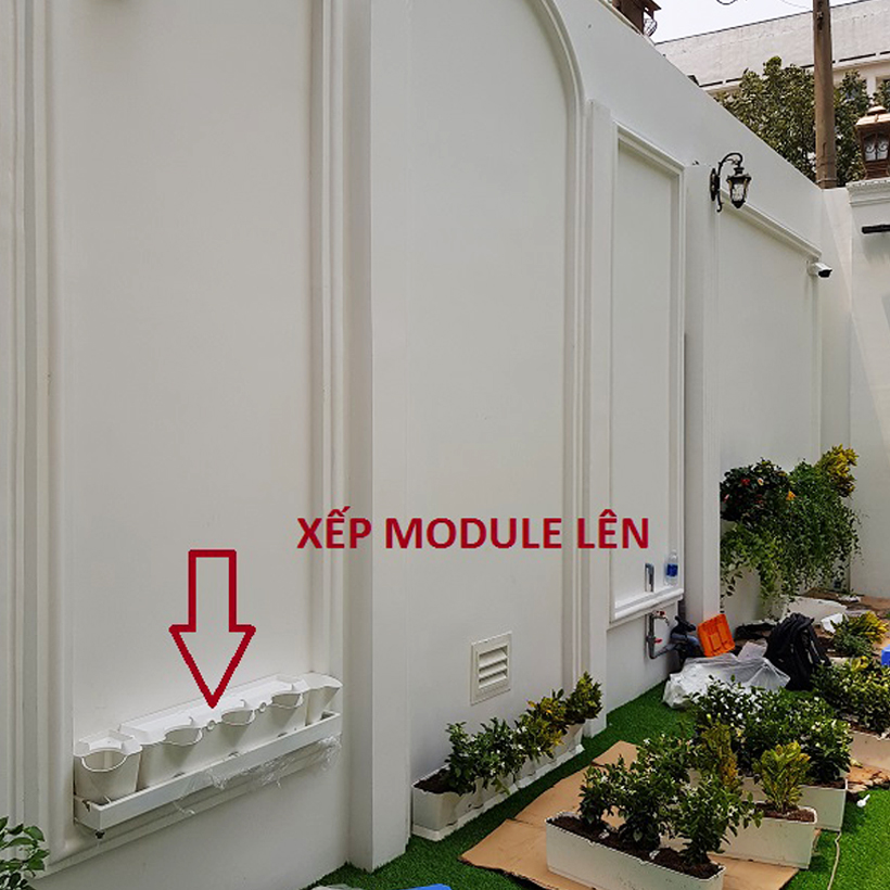Khung Vườn Đứng Cây Ban Công dùng trồng cây xanh treo tường dạng đứng