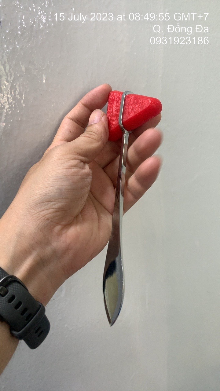 Búa phản xạ y tế hình tam giác