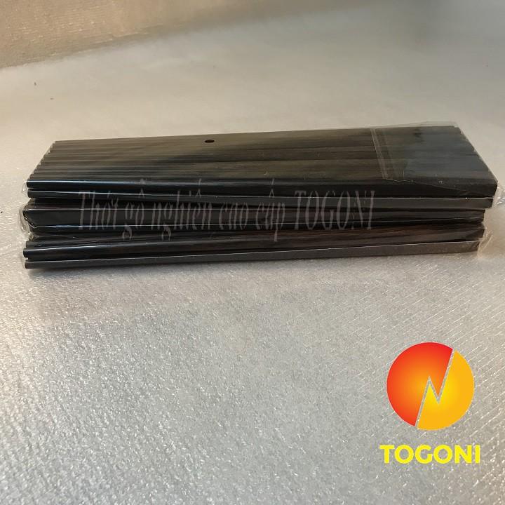 COMBO 01 THỚT GỖ NGHIẾN D24 DÀY 3.5CM ĐỂ THÁI, BĂM CHẶT VÀ 01 TÚI ĐŨA GỖ TRẮC