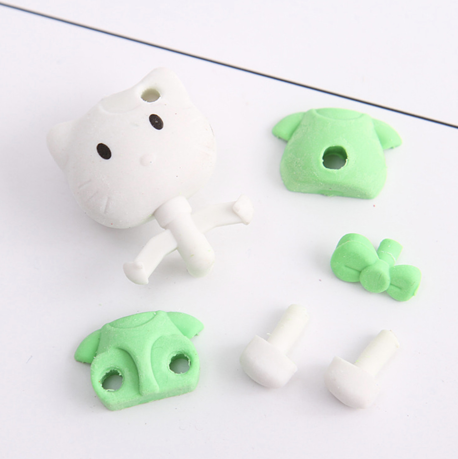 Cục Tẩy Hình Mèo Hello Kitty Siêu Dễ Thương