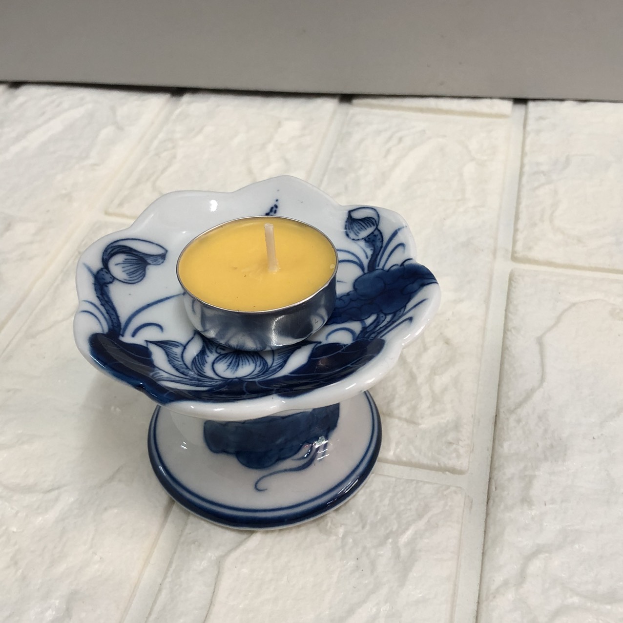 Đế để nến vẽ sen đk 9 cao 6cm TP1082