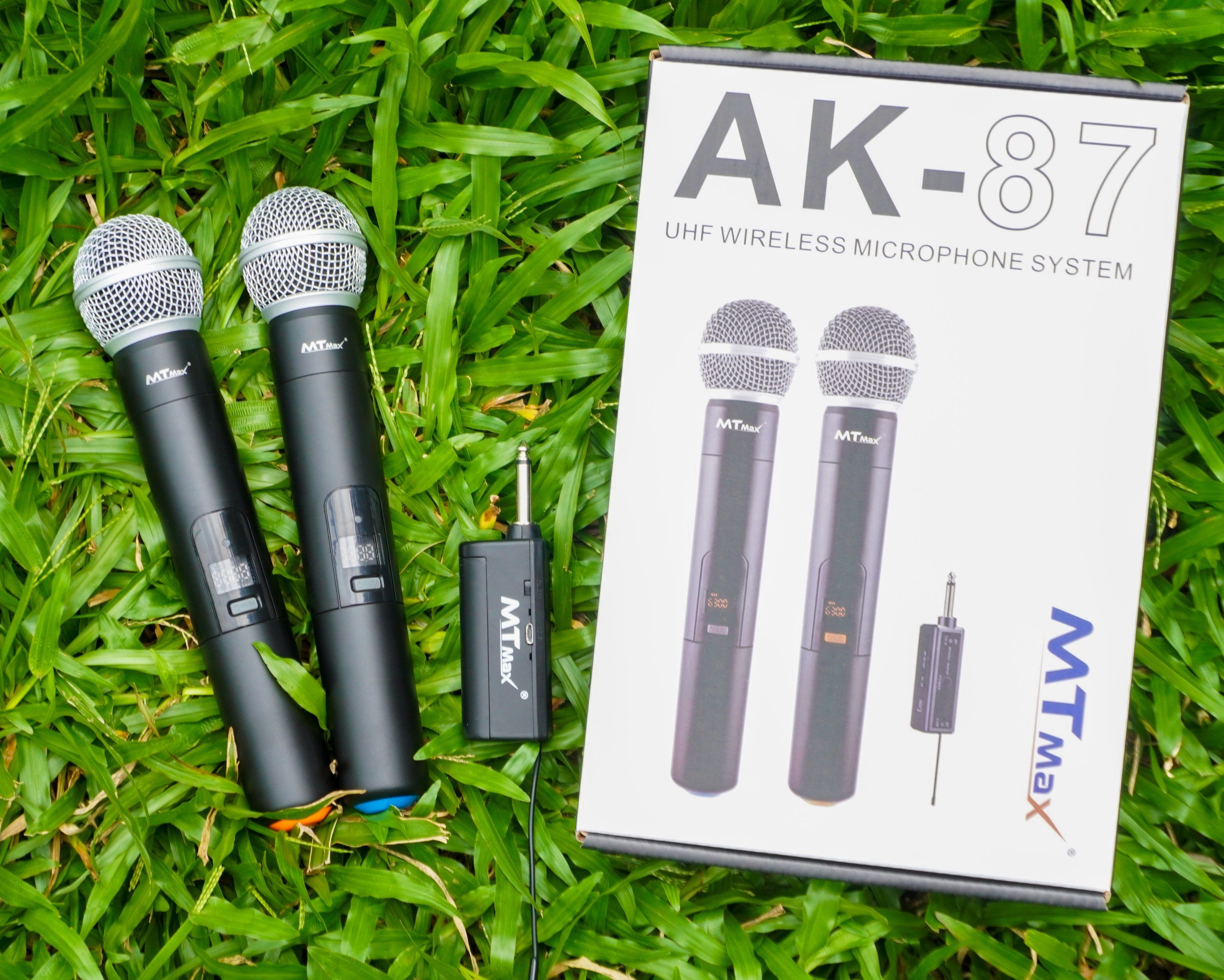 2 Micro không dây karaoke MTMAX AK-87 bắt sóng nhạy hát cực nhẹ hàng chính hãng micro hút không hú rít hàng cao cấp