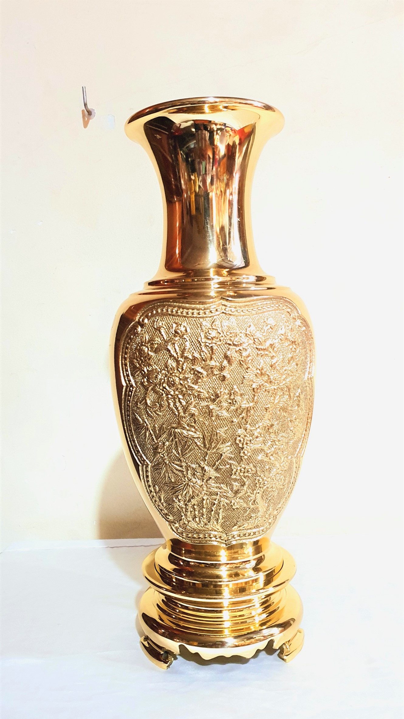 Lục Bình Bằng Đồng cao 37,5cm, đế cao 6,5cm