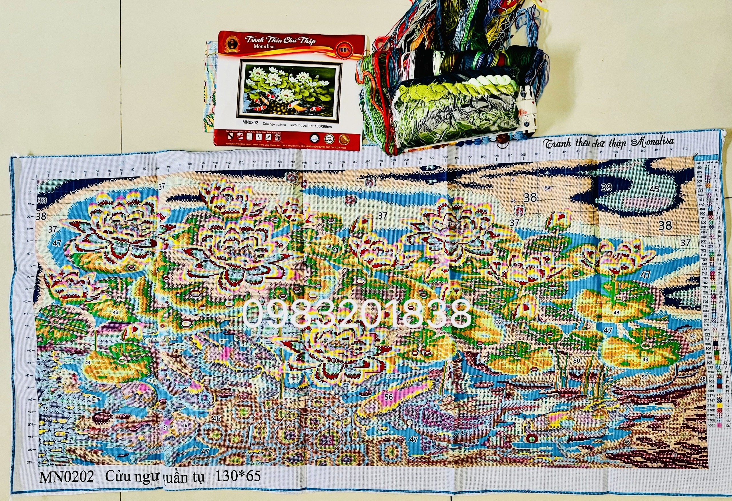 Tranh thêu kín Cửu ngư quần tụ MN0202, kích thước 130 x 65 cm