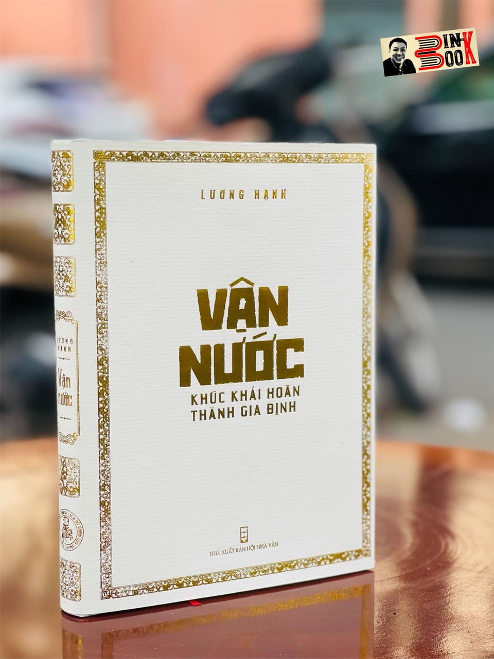 [bìa cứng in 100 cuốn] - VẬN NƯỚC – Khúc khải hoàn thành Gia Định – Lương Hạnh - Trithuctrebooks