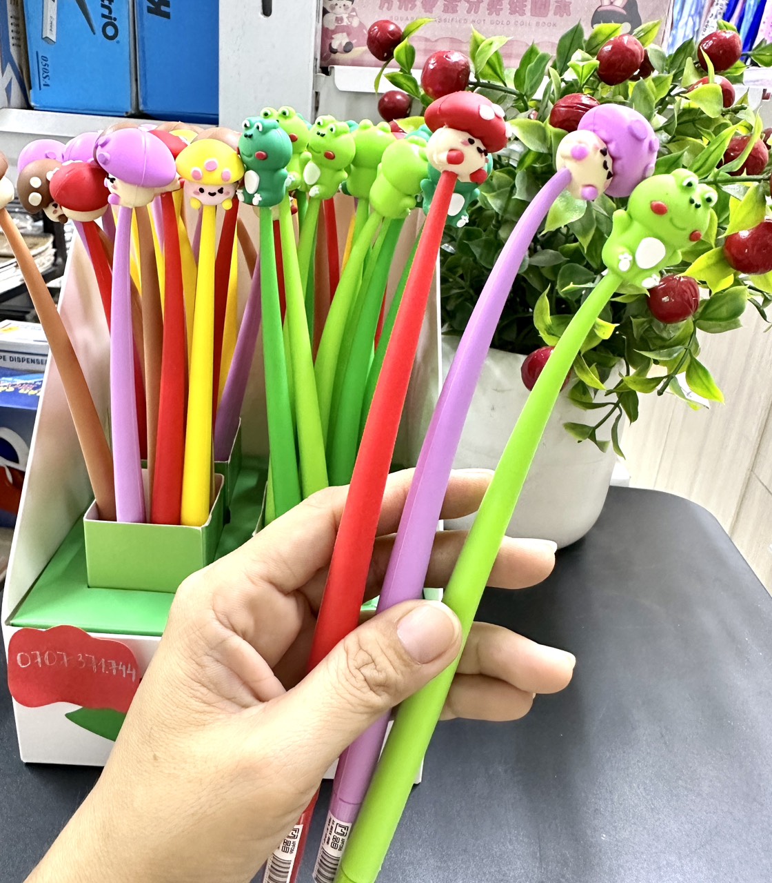 Bút Gel Nước Mực Xanh Thân Dẻo Nhiều Hình Dễ Thương Ngòi 0.5mm-Bút Nước Dễ Thương Cho học Sinh Sinh Viên