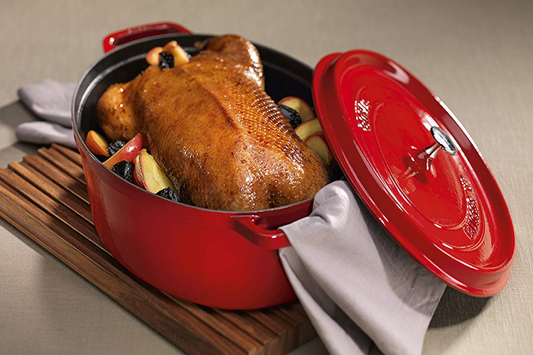 Nồi Oval Staub 31cm – Màu Đỏ Cherry