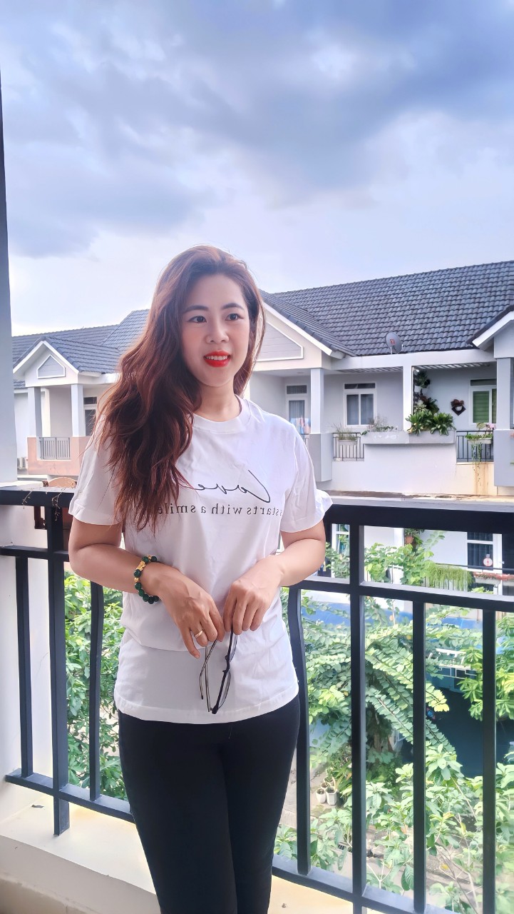 Áo Thun Nữ Đẹp Hàng Cao Cấp , Chất Liệu Thun Cotton 100%, Chất Dày Mịn Thoáng Mát, Thấm Hút Mồ Hôi Tốt, Màu Trắng - Đen, Mã LO1109001