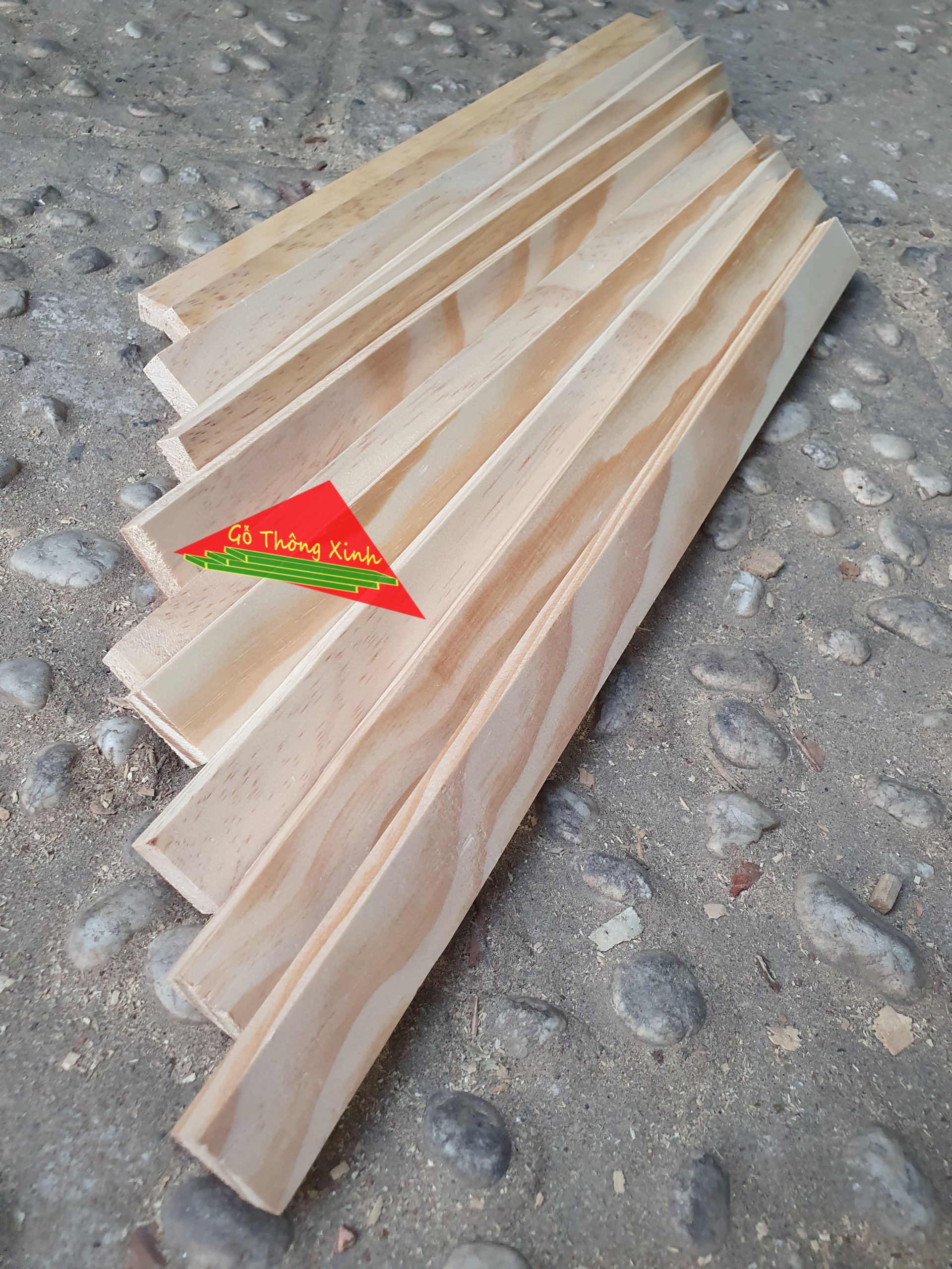 Thanh gỗ thông dày 1cm,rộng 2cm,dài 50cm dùng làm nẹp chỉ,khung viền,đóng chuồng thú cưng,đóng kệ giày,decor,DIY
