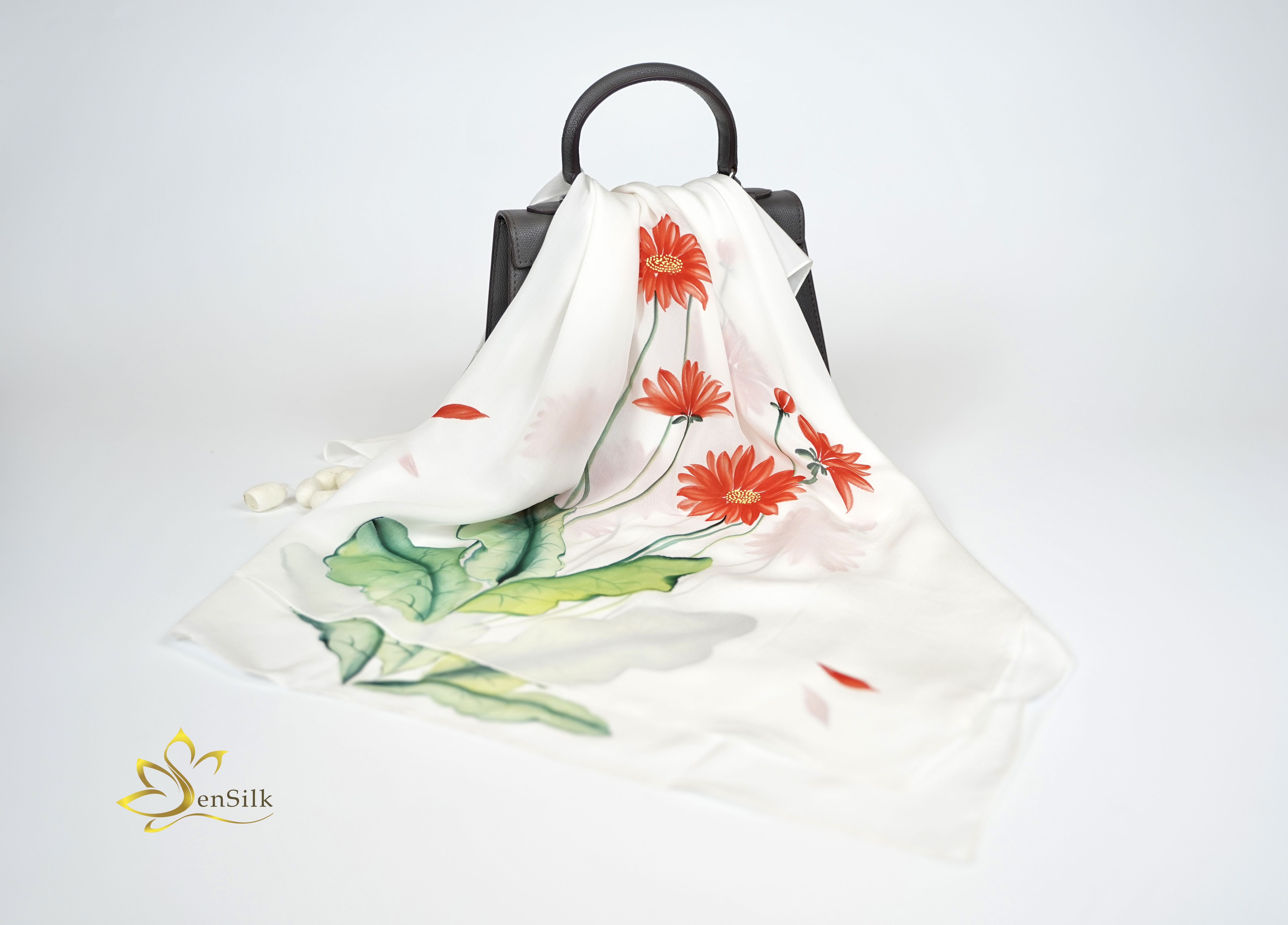 Khăn Quàng Cổ Lụa Vẽ Tay Handmade Hoa Đồng Tiền SenSilk - 100% Mulberry Silk Hand Painted