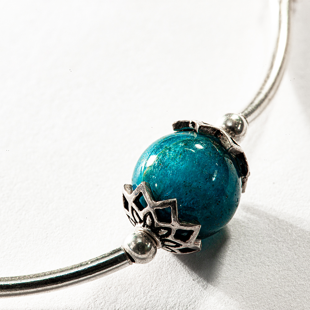 Vòng tay phong thủy đá Azulite tự nhiên mix charm hoa bạc VK005