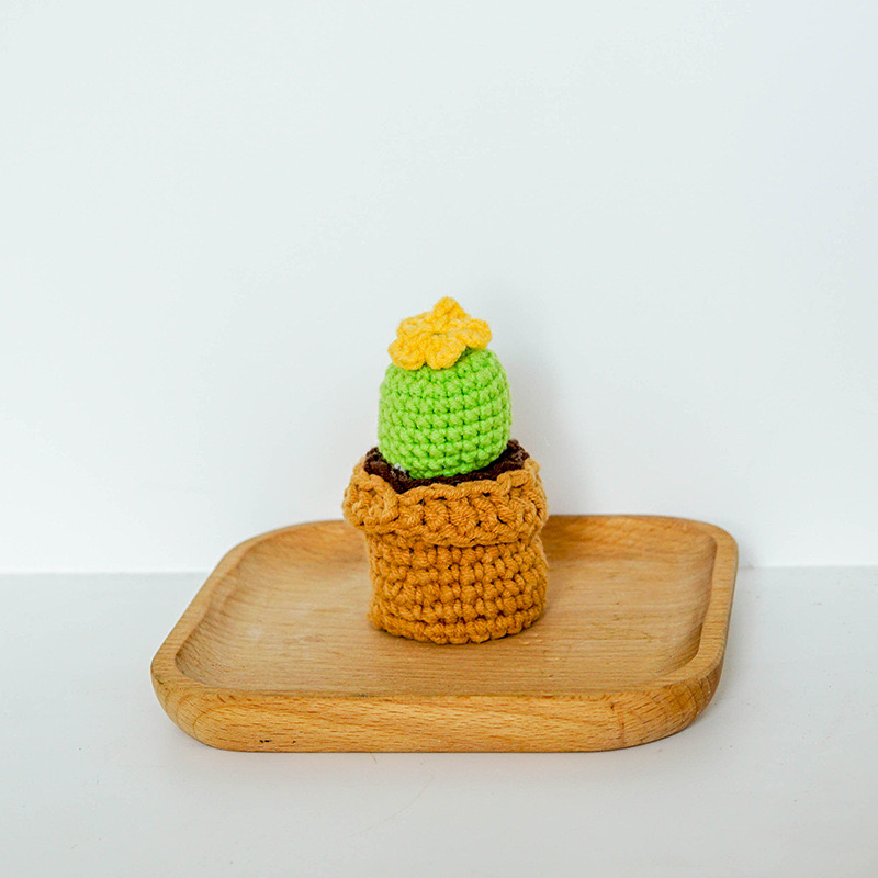 Bộ 4 chậu hoa len LOVE đan tay handmade
