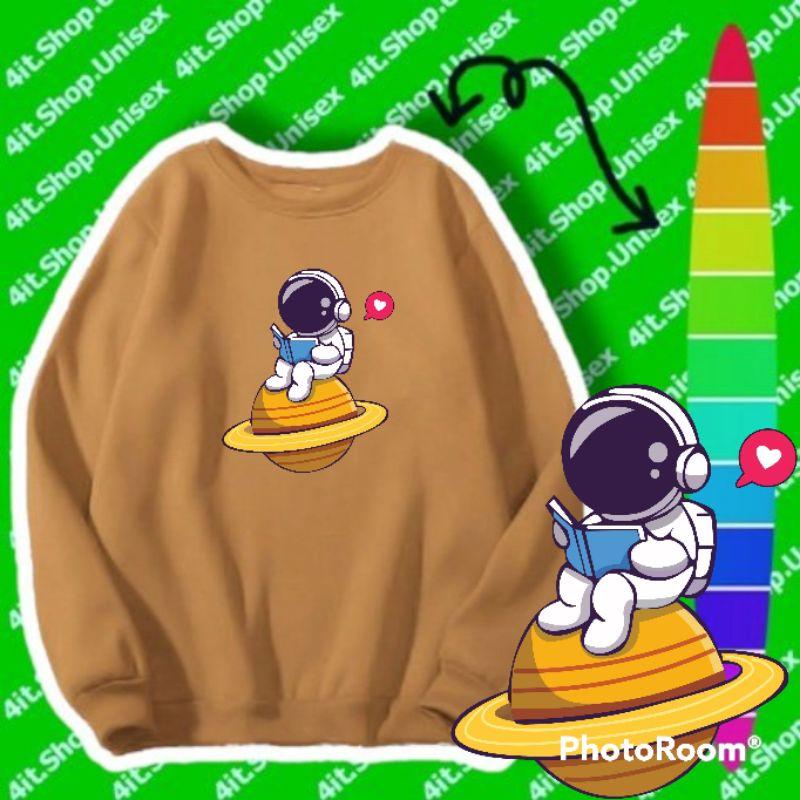 Áo sweater - Áo nỉ bông tay dài UNISEX Phi Hành Gia đọc sách Nam Nữ đều mặc được