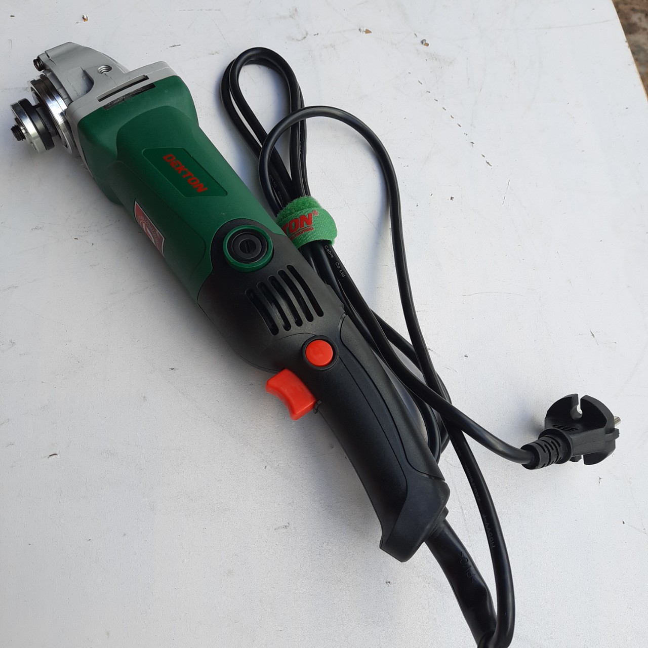 Máy Mài Góc Chỉnh Tốc Độ Chính Hãng 100m Dekton DK AG950S Công Suất 950W Dewalt