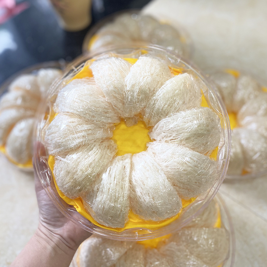 Yến Sào Nguyên Chất Khánh Hòa Đã Được Làm Sạch Hoàn Toàn Từ Tổ Yến Sào Khánh Hòa Nguyên Chất Cao Cấp , Giữ Nguyên Giá Trị Và Công Dụng Của Tổ Yến Sào.