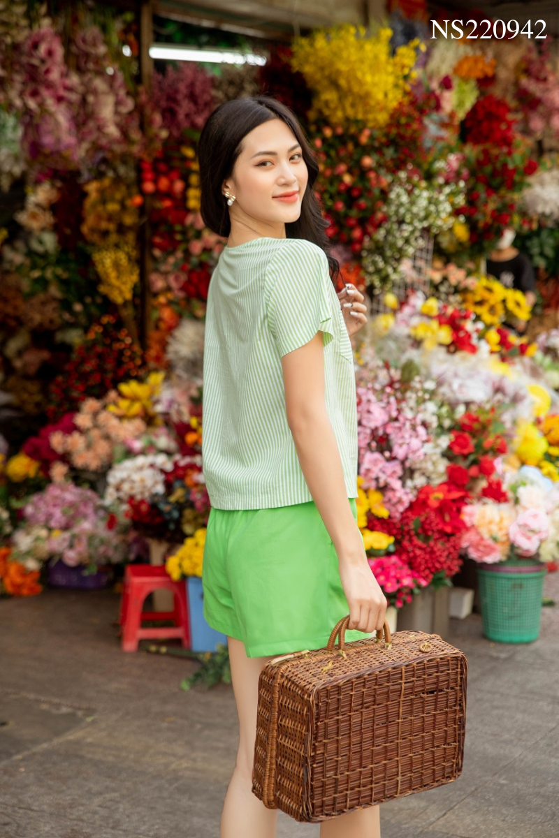Đồ bộ đùi có tay sọc xanh lá quần trơn