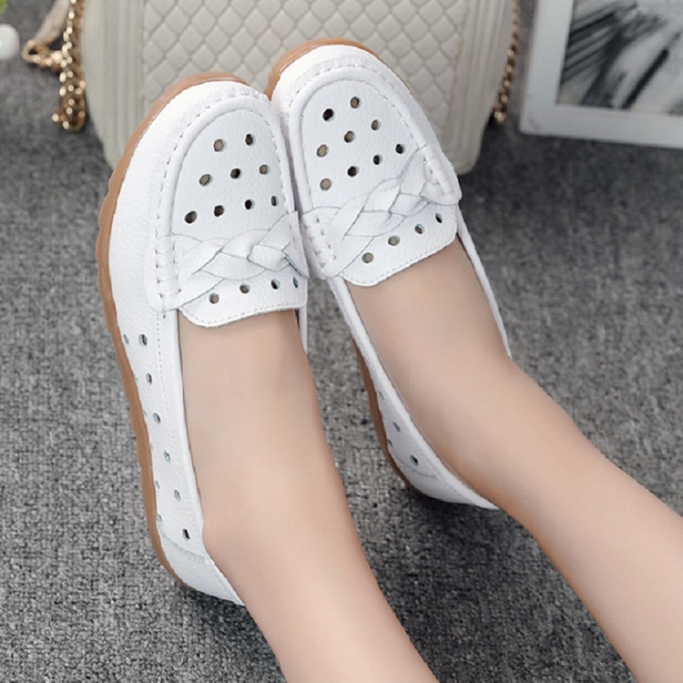 Ladies flat hollowed loafers non-slip soft bottom breathable beanie shoes