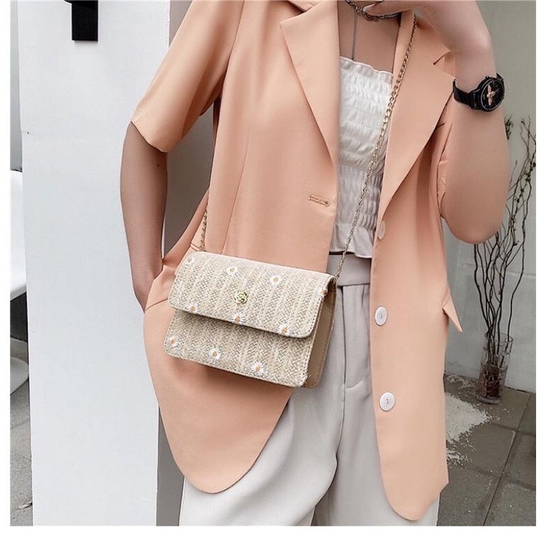 Túi đeo chéo nhỏ hợp thời trang