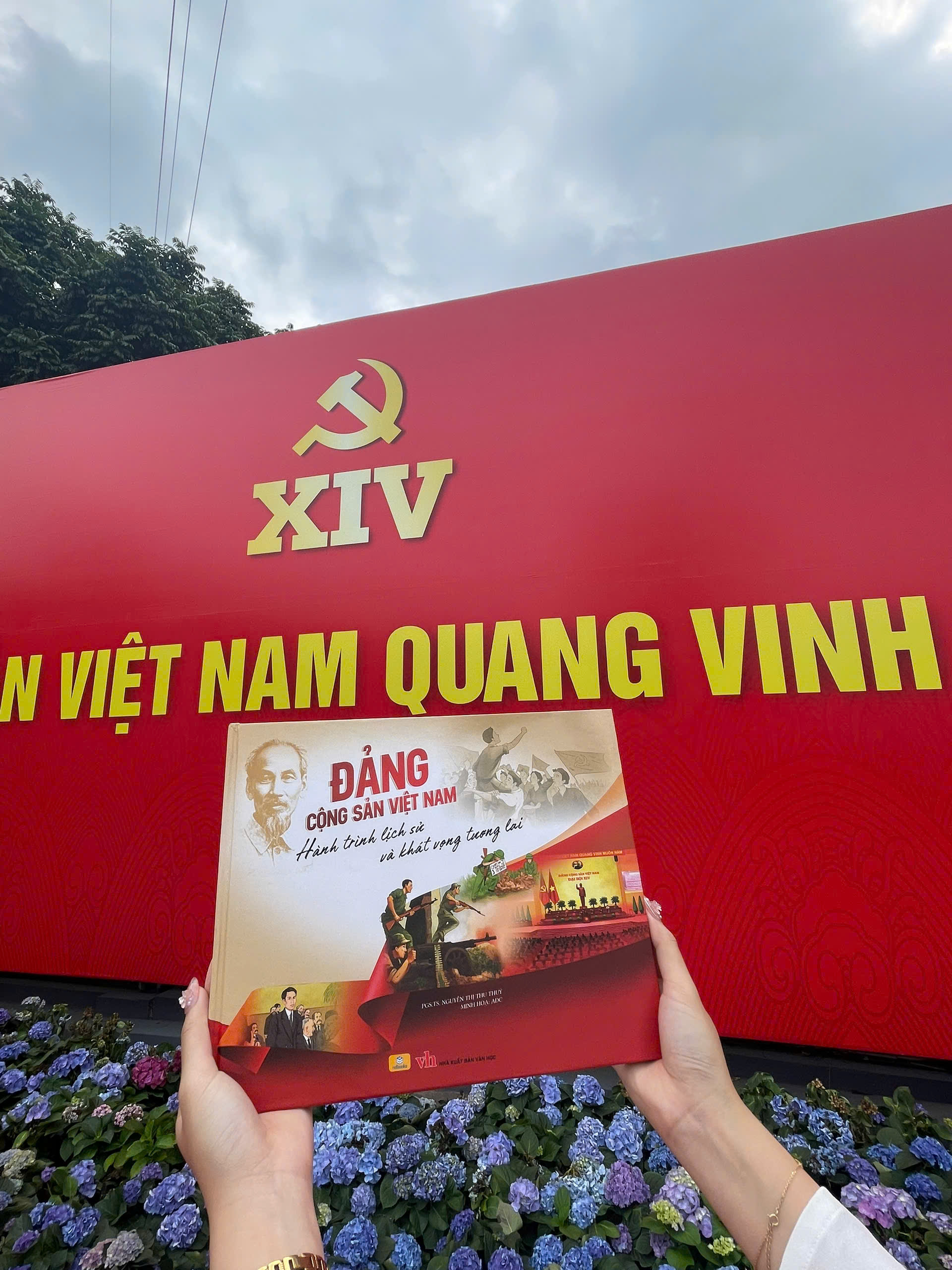 Sách - Đảng Cộng Sản Việt Nam - Hành Trình Lịch Sử Và Khát Vọng Tương Lai - ndbooks