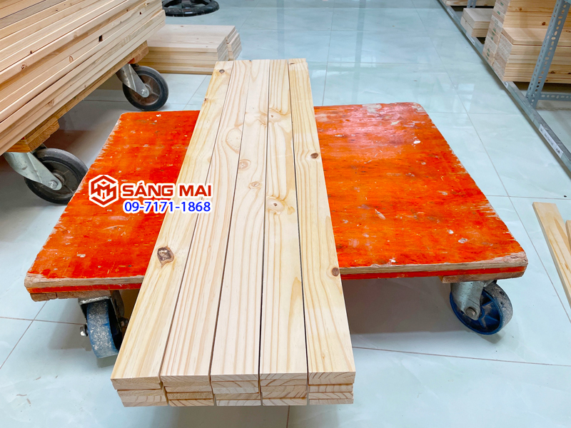 Thanh gỗ thông 1cm x 5cm x dài 120cm + láng mịn 4 mặt