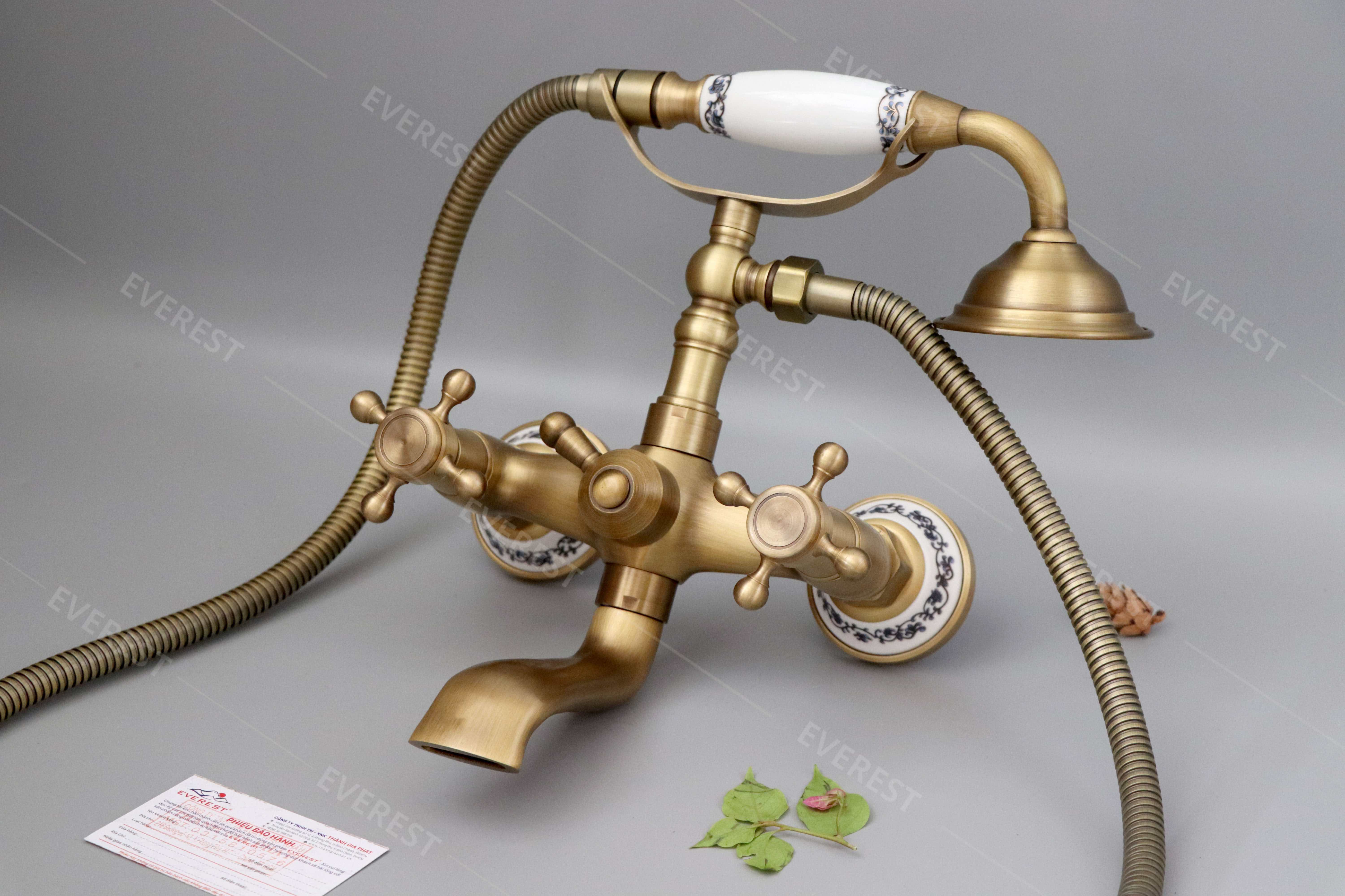 Sen tắm bằng đồng EVEREST EV-1126