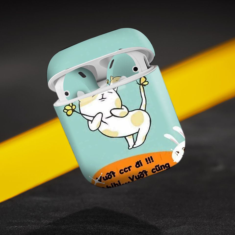 Miếng dán skin chống bẩn cho tai nghe AirPods in hình Vuốt để mở khóa - fun035 (bản không dây 1 và 2)