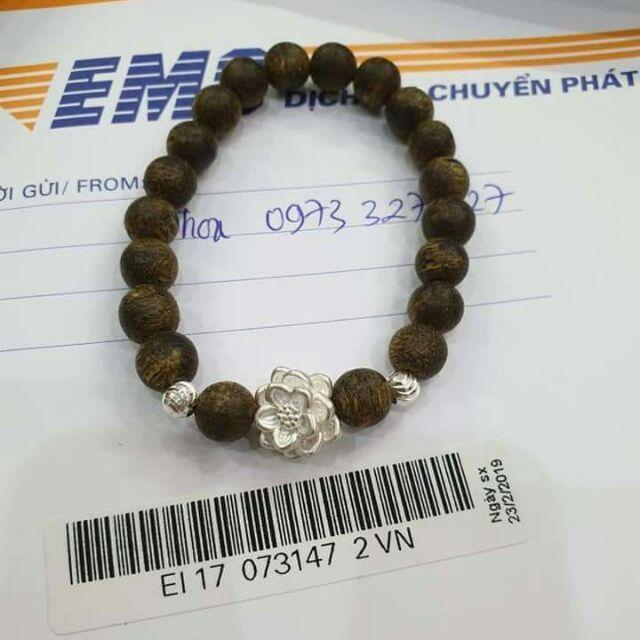 Vòng tay trầm hương 8li mix hoa sen bạc