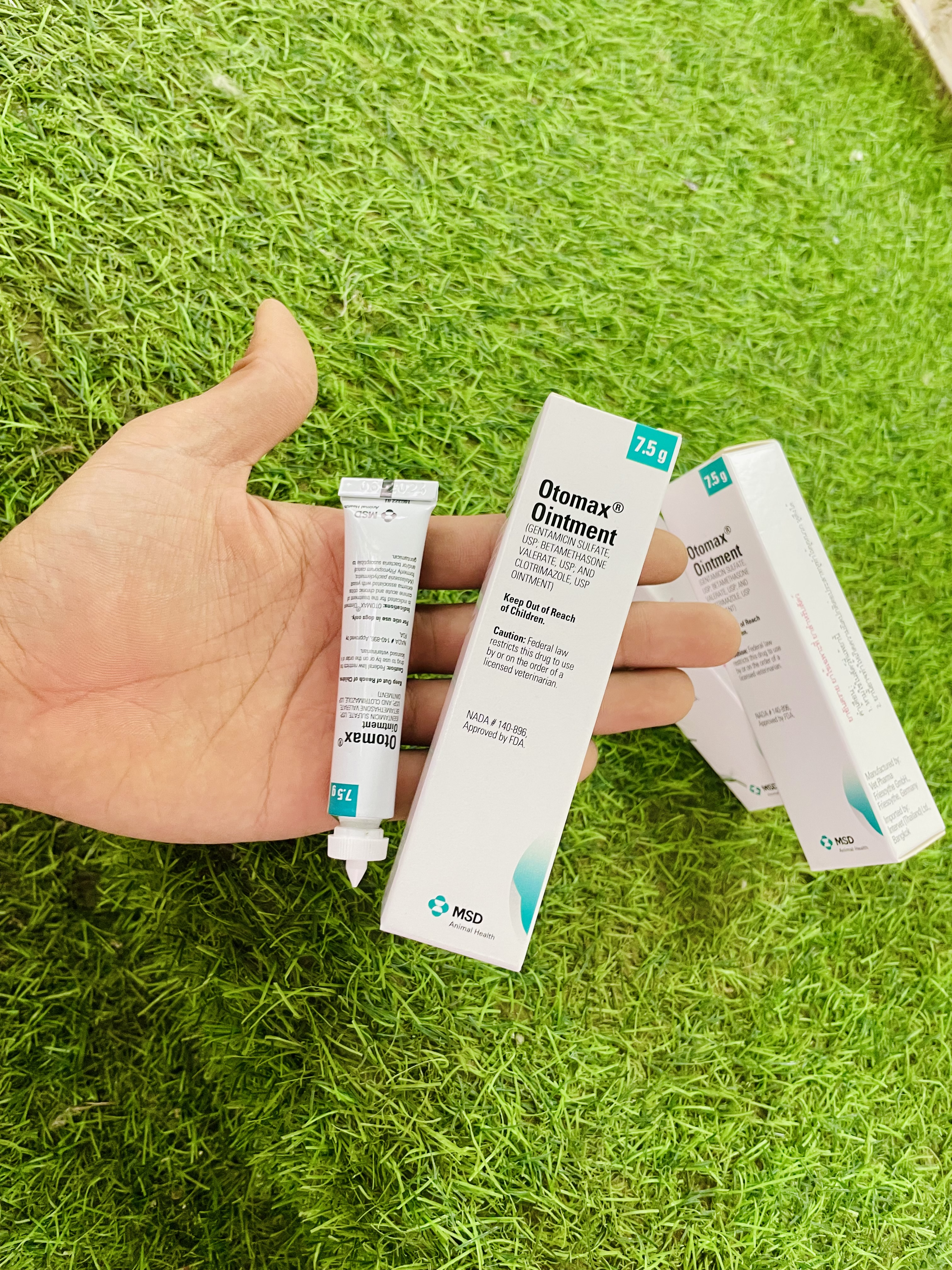Nhỏ tai Otomax Ointment -tr.ị nấm tai, vi.êm tai cho thú cưng