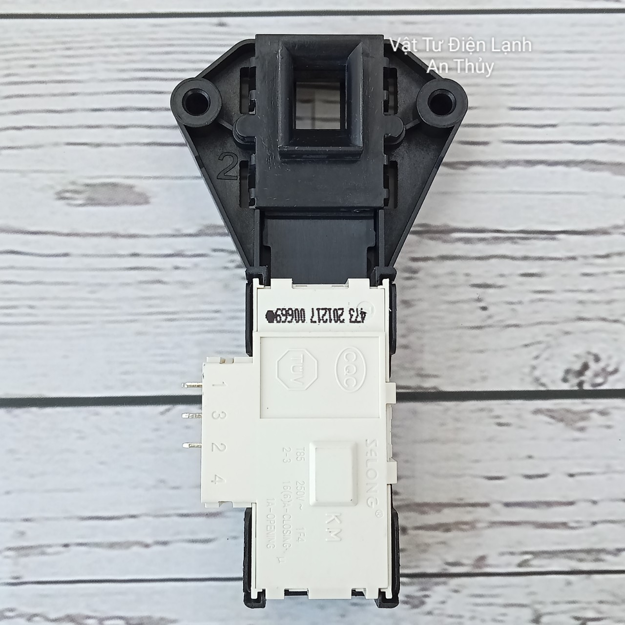 Công tắc khóa cửa máy giặt MEDIA cửa ngang 3 chân 00197