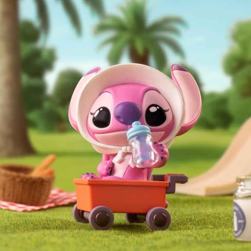 Đồ Chơi Mô Hình Pop Mart Disney Stitch On A Date (Mẫu Bên Trong Là Ngẫu Nhiên)