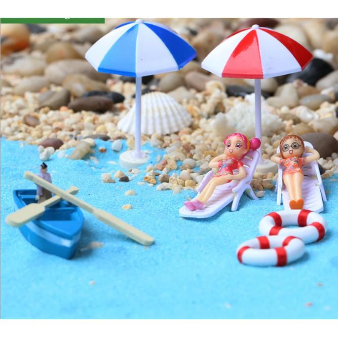 Đồ trang trí chủ đề bãi biển gồm Phao, Thuyền, Ô che nắng, Ghế dài
