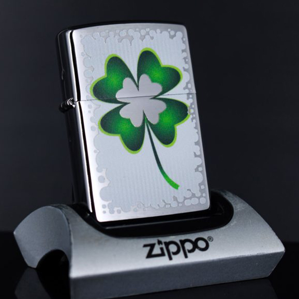 Bật Lửa Zippo 200 Clover And Gold