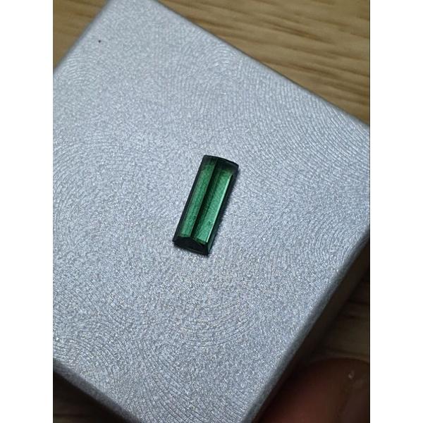 105- Đá Tourmaline (THIÊN NHIÊN)