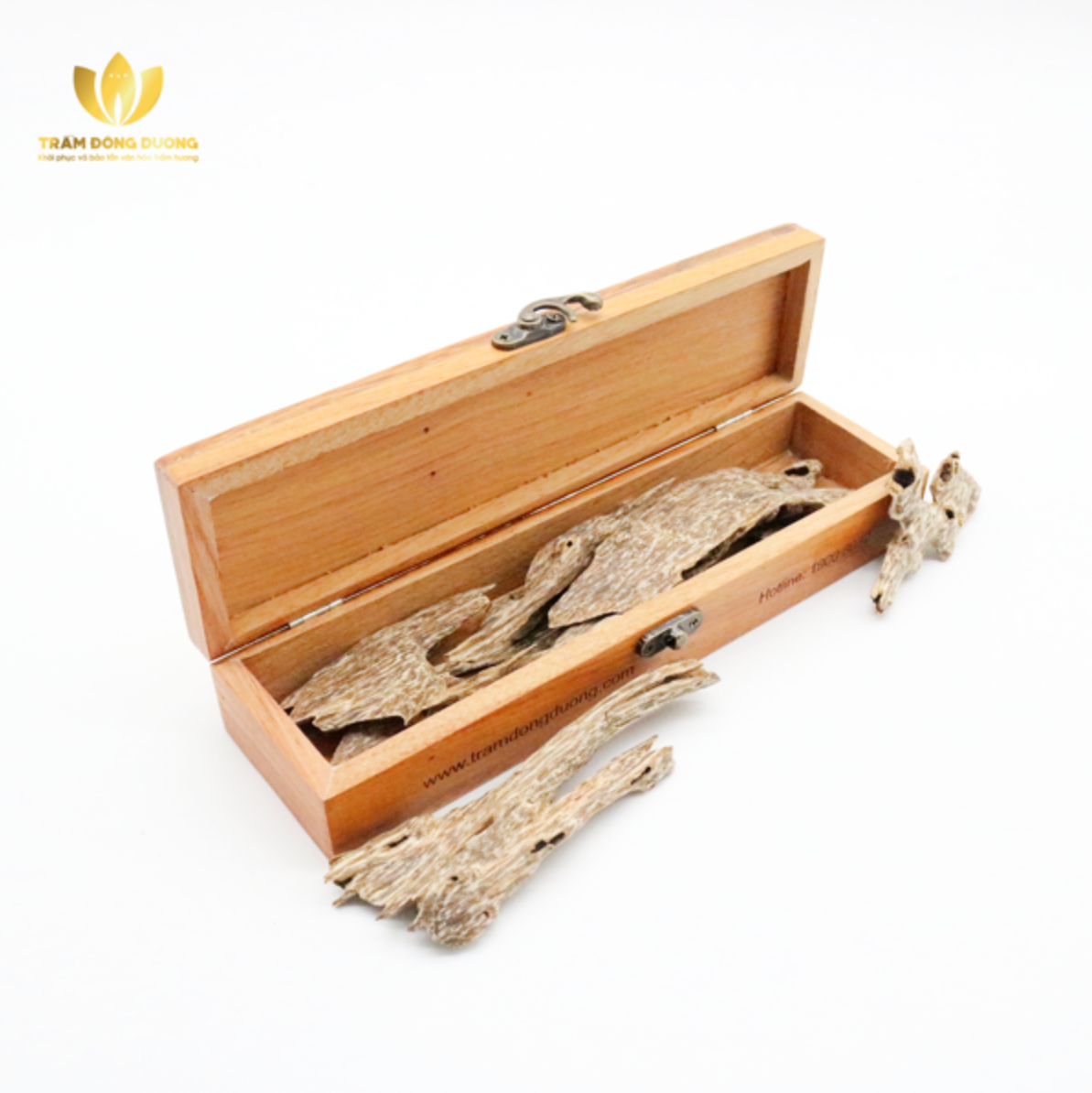 Hộp gỗ Vương – 50gr Trầm Vương