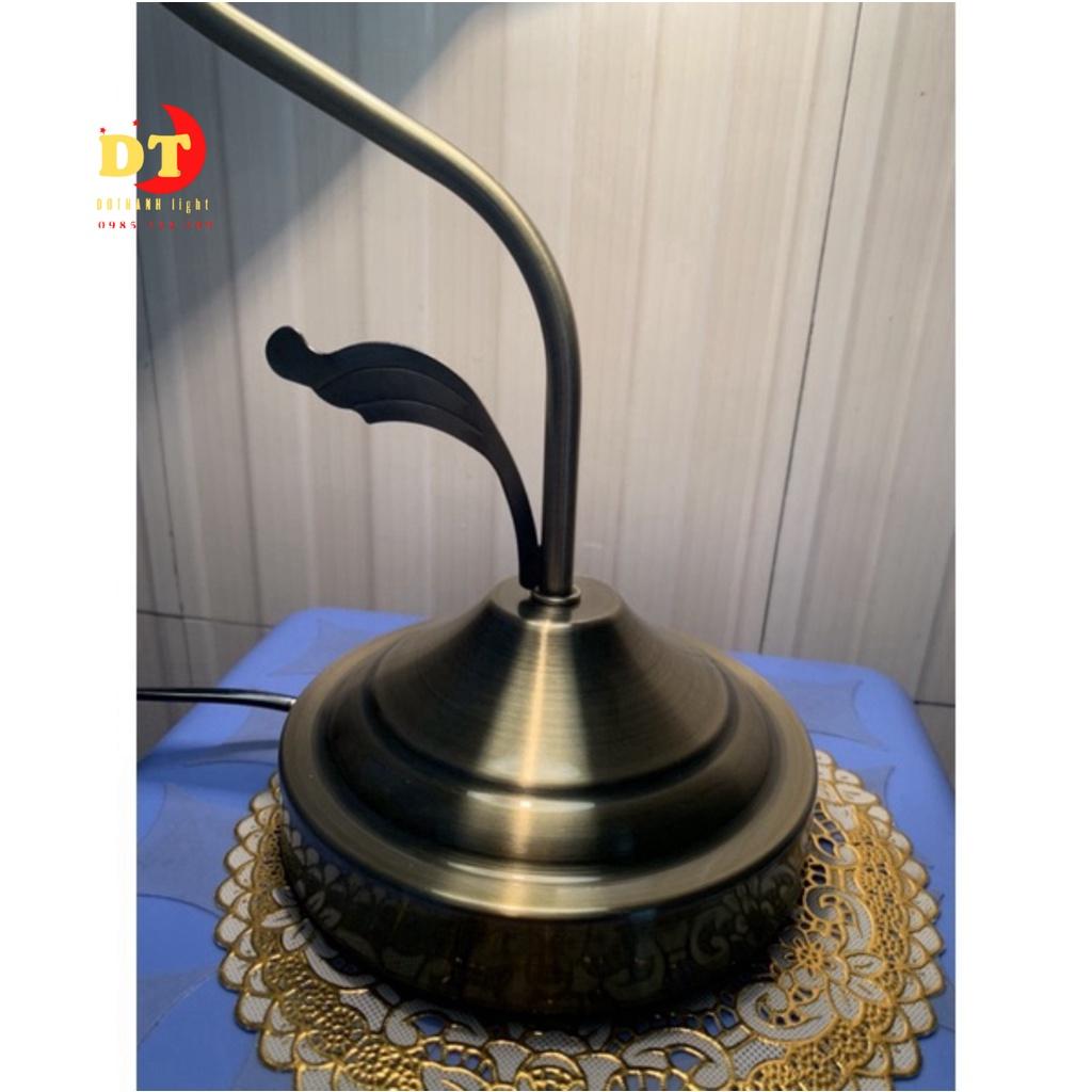 Đèn Bàn Phong Cách Châu Âu Đèn Có Điều Chỉnh Tăng Giảm Ánh Sáng HTLK DBN