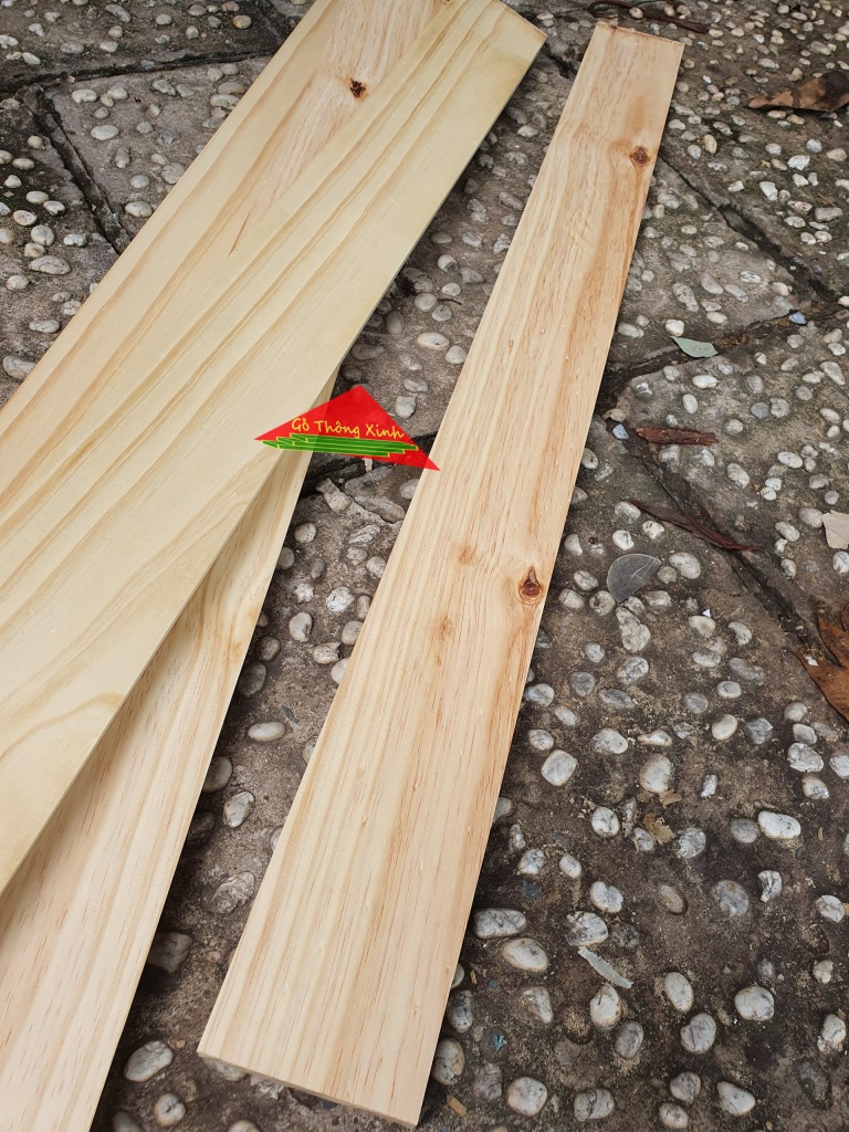 Thanh gỗ thông mới rộng 10cm,dài 1m,dày 2cm được bào láng 4 mặt thích hợp làm kệ,decorde,ốp tường,chế DIY