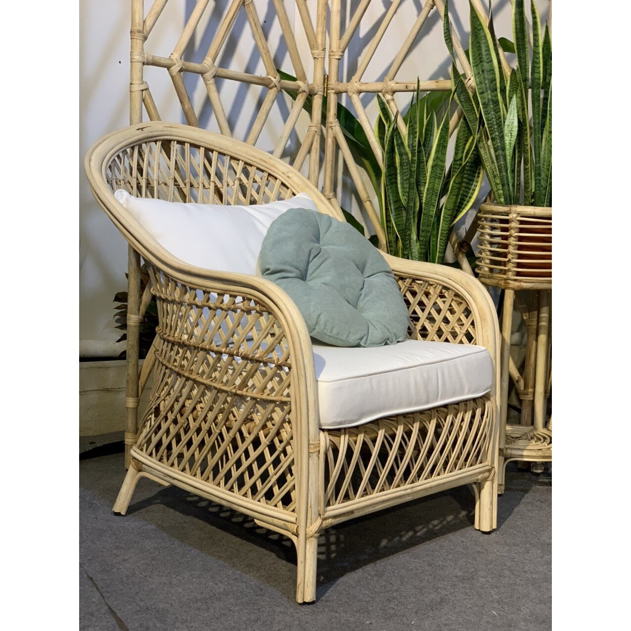 Ghế Mây Phong Cách Châu Âu -  Rattan One Seater Sofa in Western Style- CH0008.