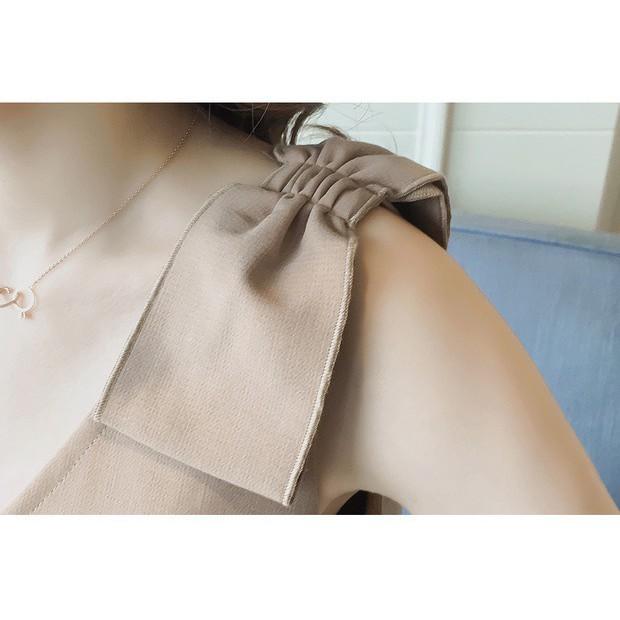 ĐẦM DÁNG CHỮ A CỔ V XINH XẮN